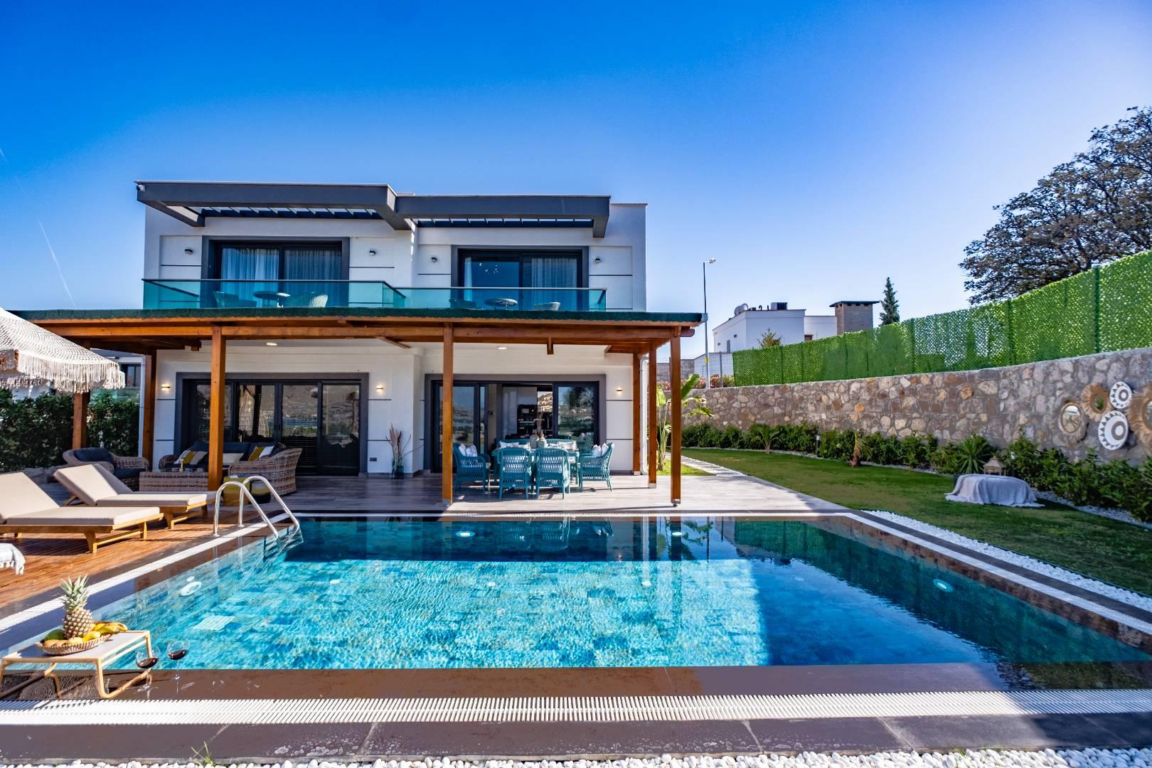 Bodrum Dirmil'de Kalabalık Ailelere Uygun, Özel Havuzlu, Şık Villa-41028