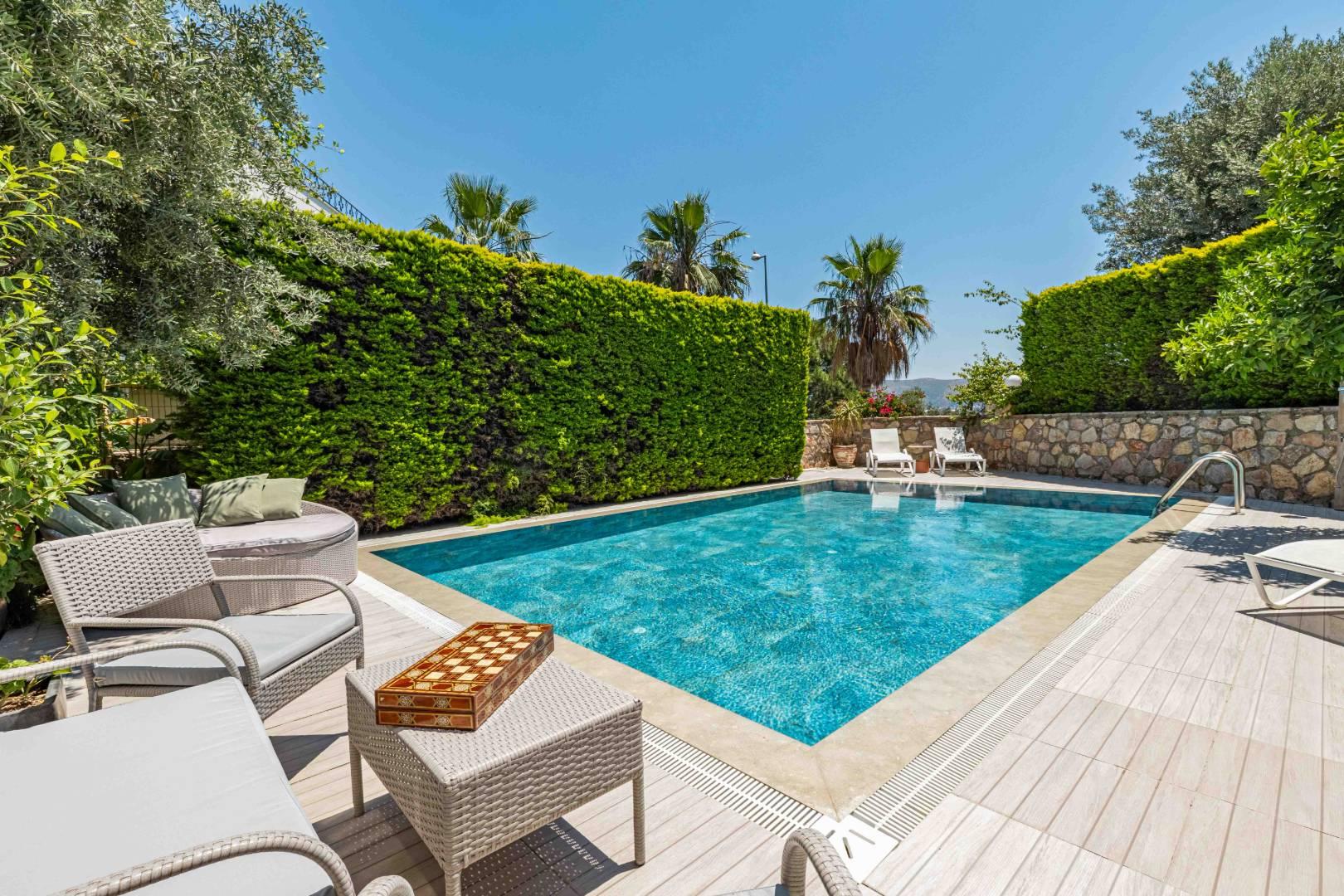 Bodrum Eskiçeşme'de Merkezi Konumda, Özel Havuzlu, Bahçeli Villa-42162