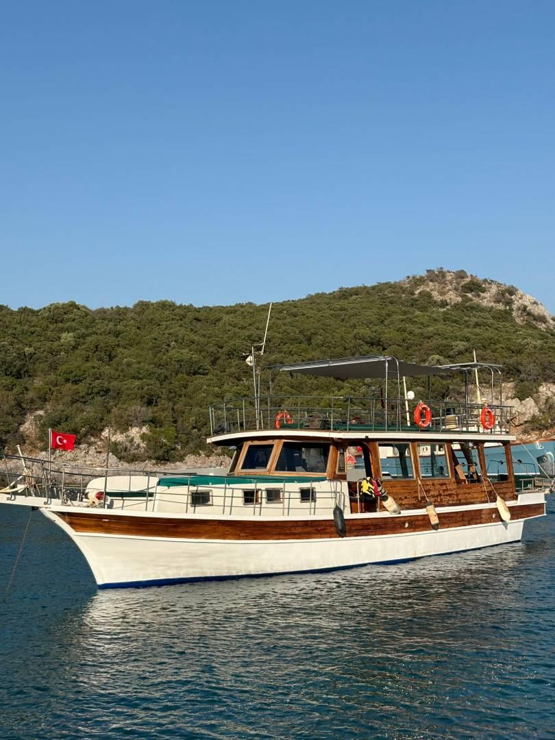 Bodrum Gümbet'in Serin Sularında, 17 Kişilik, Konforlu Günlük Gulet-43357