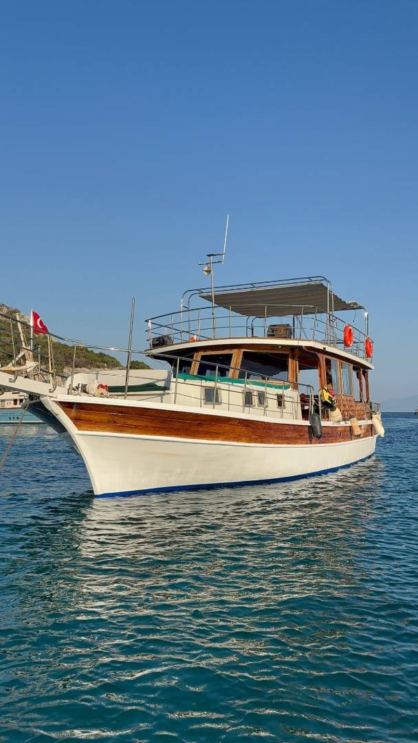 Bodrum Gümbet'in Serin Sularında, 17 Kişilik, Konforlu Günlük Gulet