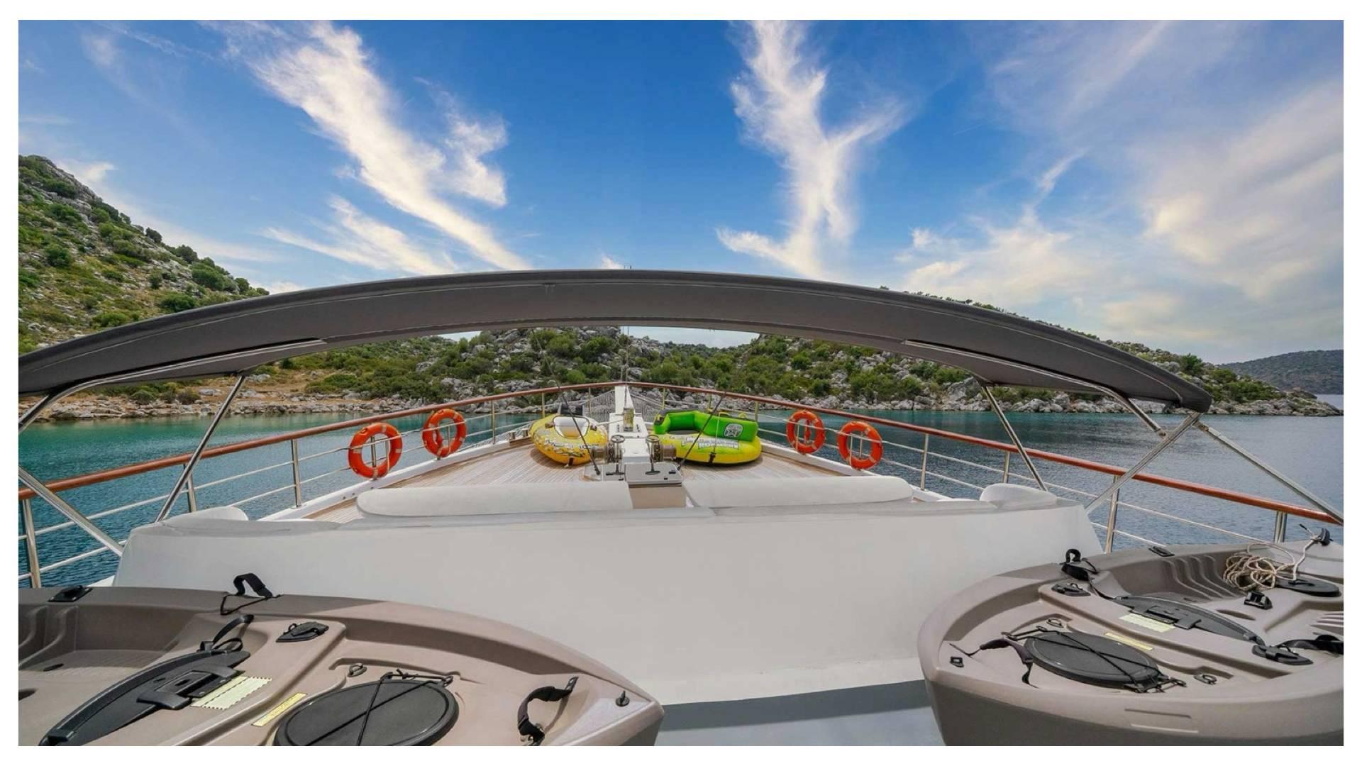 Fethiye Göcek'te Masmavi Sularda, 14 Kişilik, Modern Gulet-43084