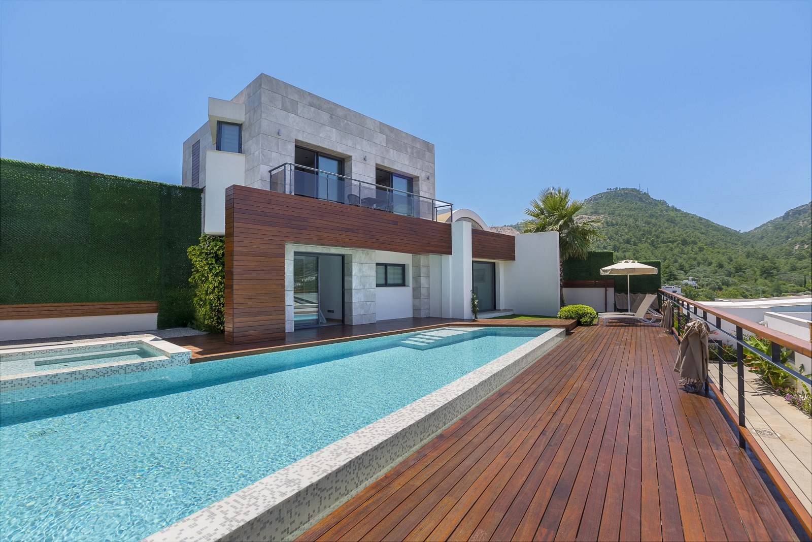 Bodrum Torba'da Yeşilin Kalbinde, Özel Havuzlu, Ultra Lüks Villa