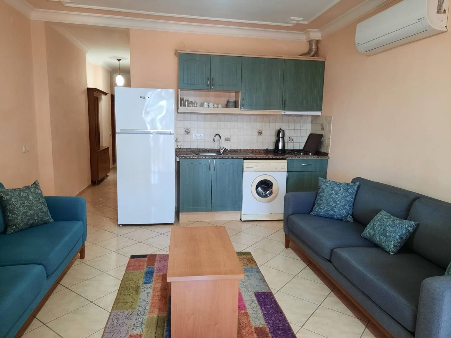 Muğla Bodrum'da Çekirdek Ailelere Uygun, Ortak Havuzlu, 1+1 Suit