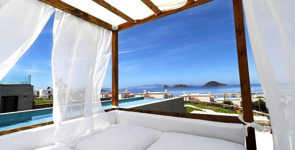 Bodrum Turgutreis'te Geniş Alanlara Sahip, Özel Havuzlu, Lüks Villa-41502