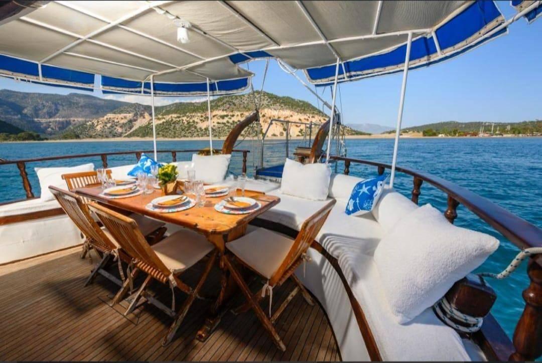 Bodrum Turgutreis'in Serin Sularında, Geniş Ailelere Uygun, Şık Gulet-43409