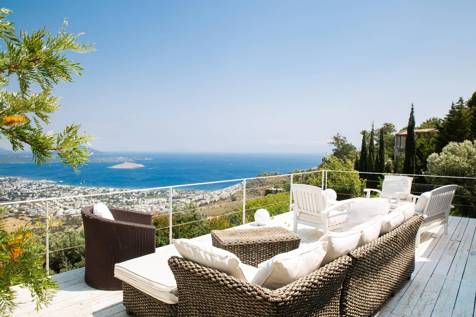 Muğla Bodrum'da Muhteşem Manzaralı, Özel Havuzlu, Konforlu Villa -37866