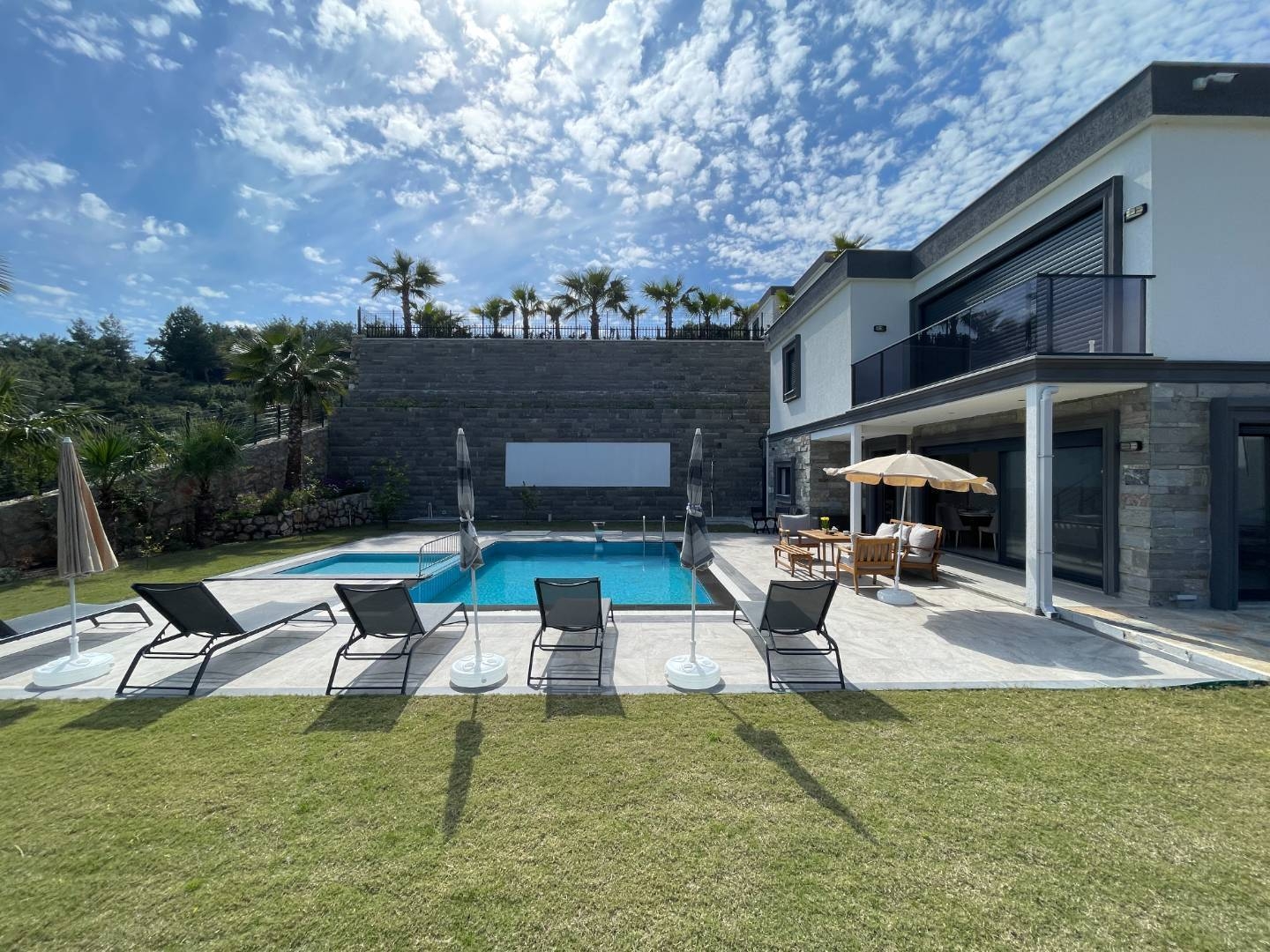 Bodrum Yokuşbaşı'nda Doğayla İç İçe, Özel Havuzlu, 4+1 Villa