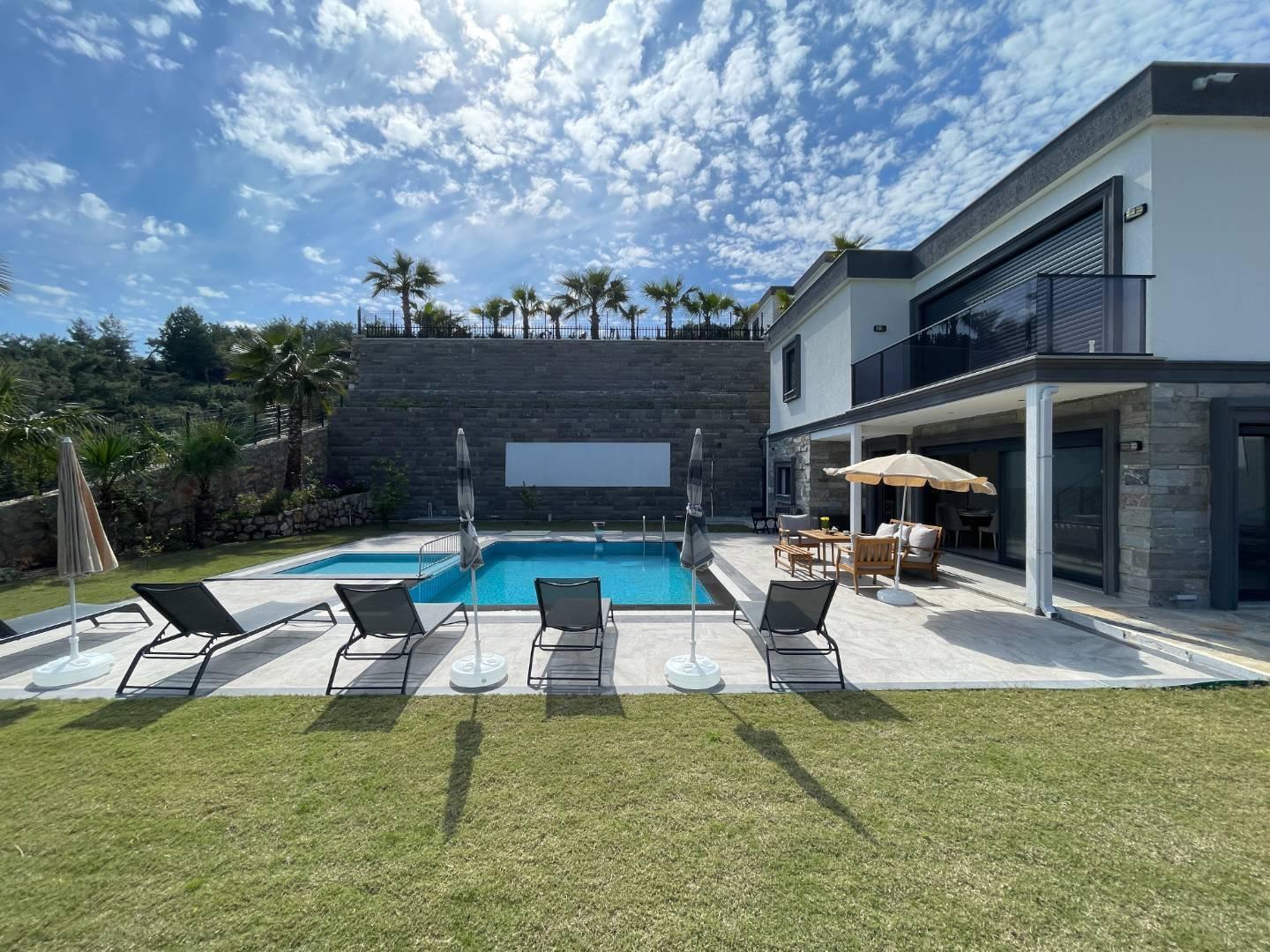 Bodrum Yokuşbaşı'nda Doğayla İç İçe, Özel Havuzlu, 4+1 Villa-42208