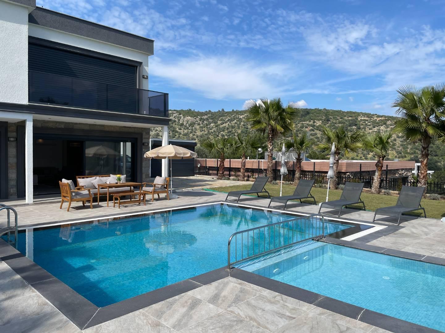 Bodrum Yokuşbaşı'nda Doğayla İç İçe, Özel Havuzlu, 4+1 Villa-42208