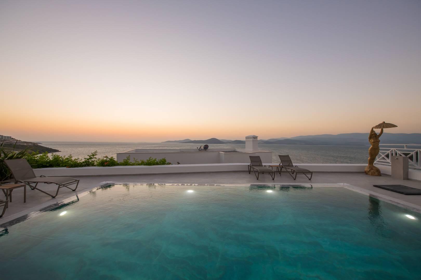 Bodrum Bölgesinde Denize Sıfır, Ailelere Uygun, Özel Havuzlu Villa-34913