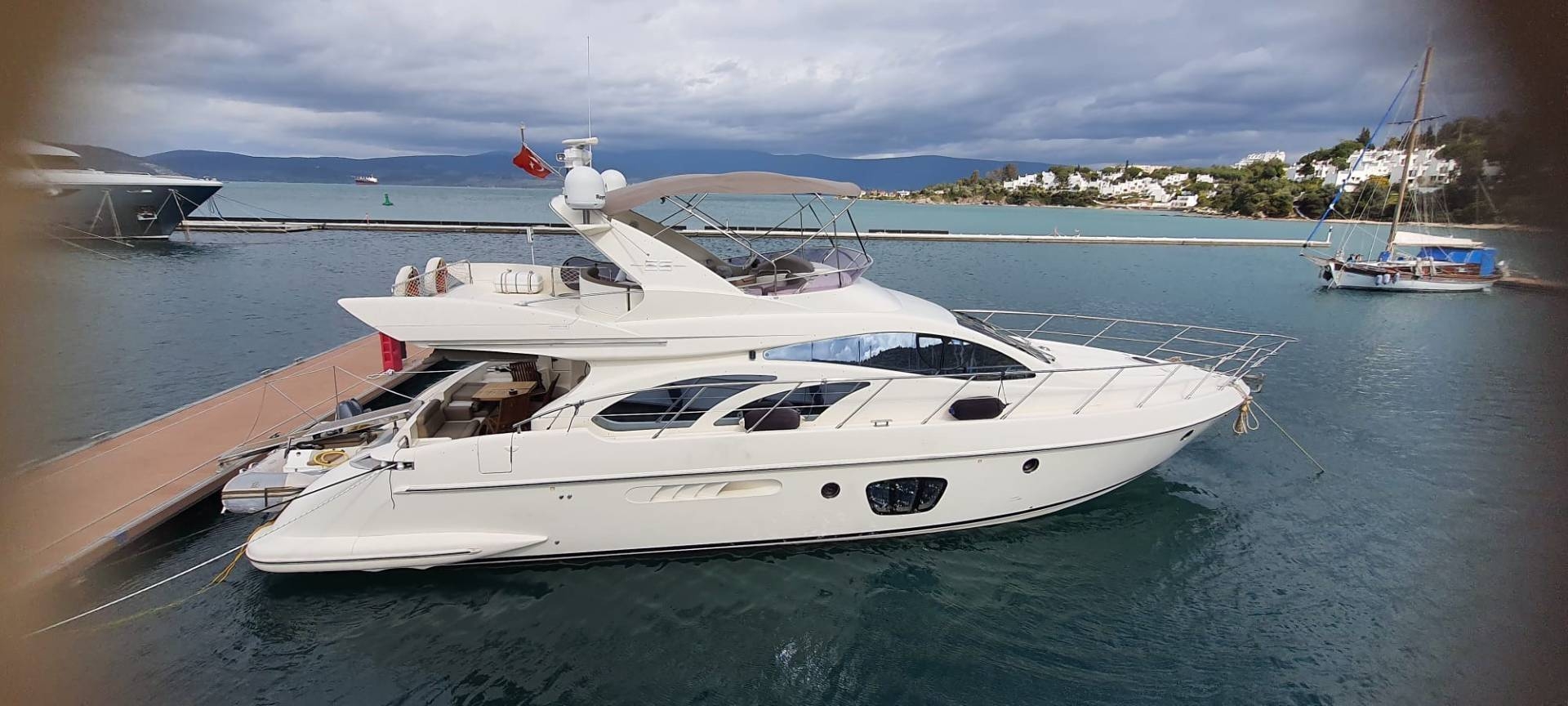 Bodrum'un Eşsiz Güzellikteki Denizinde, 6 Kişilik Kiralık Motoryat
