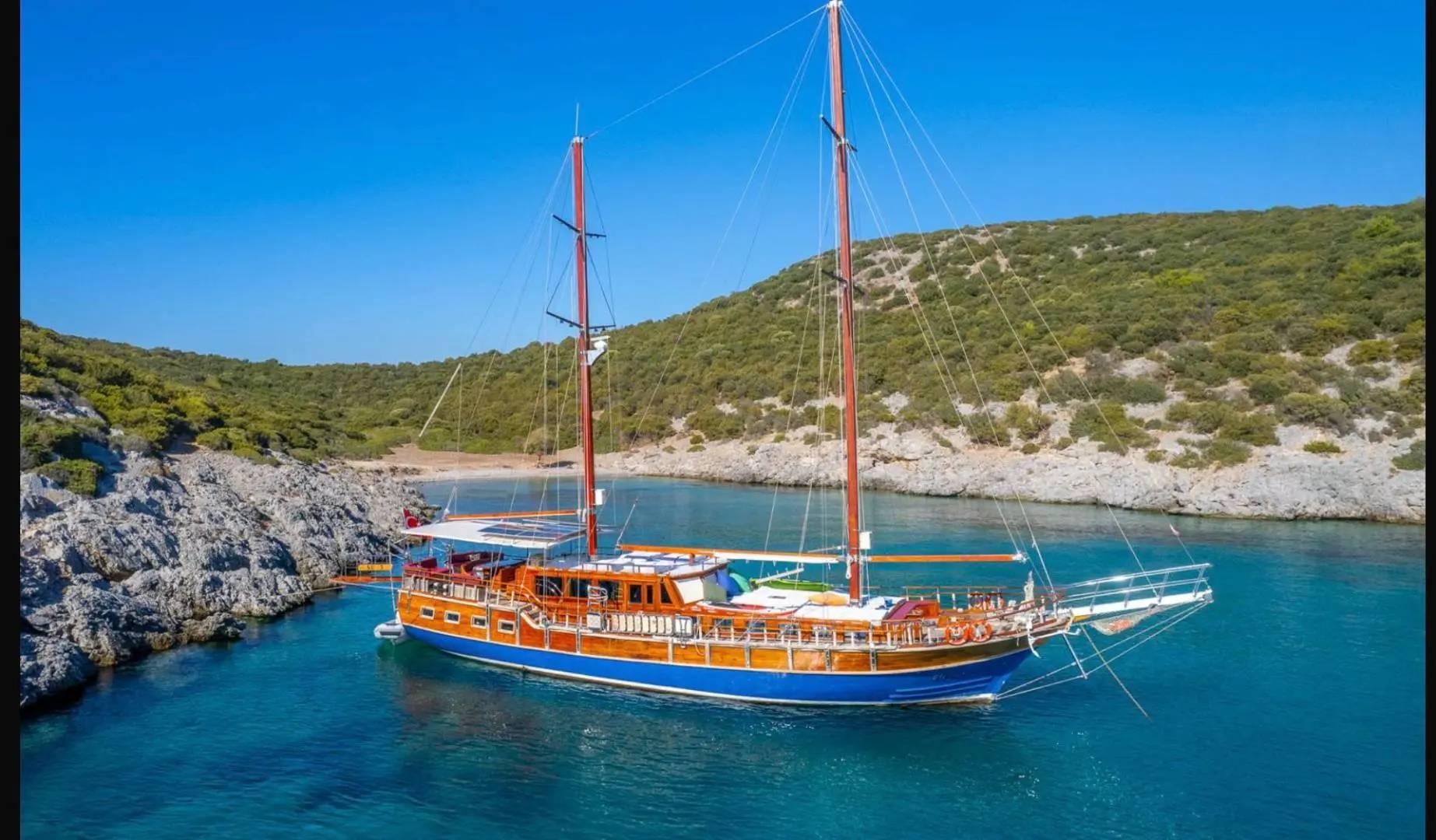 Bodrum'un Eşsiz Maviliklerinde, 22 Metre, 6 Kabinli, Kiralık Gulet-43025