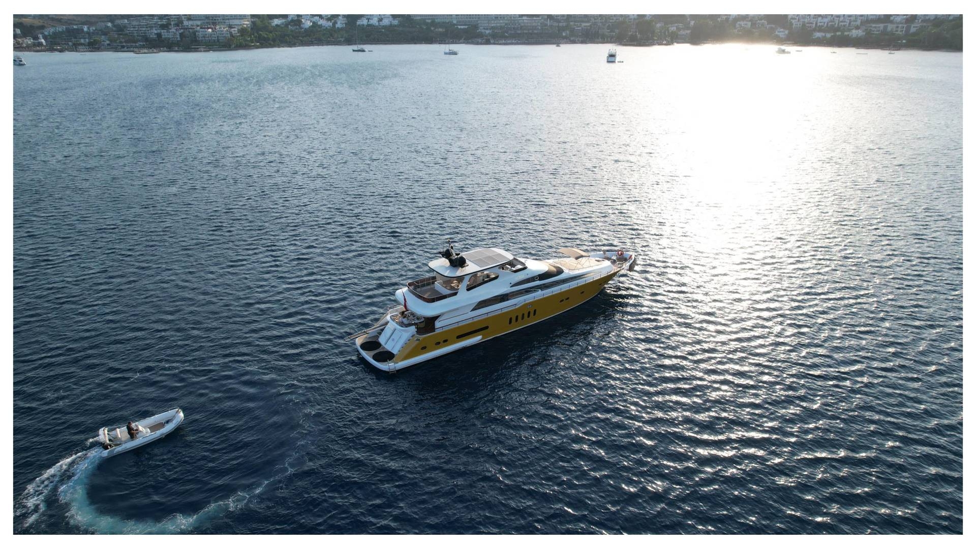 Bodrum'un Muhteşem Maviliğinde, 5 Kabinli, 32 Metre, Kiralık Motoryat