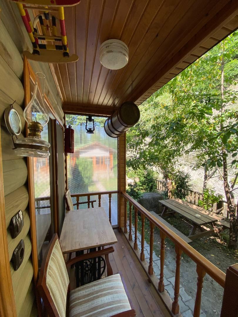 Bolu Abant'ta Tesis İçerisinde, Kahvaltı Dahil, Dubleks Bungalov-34875