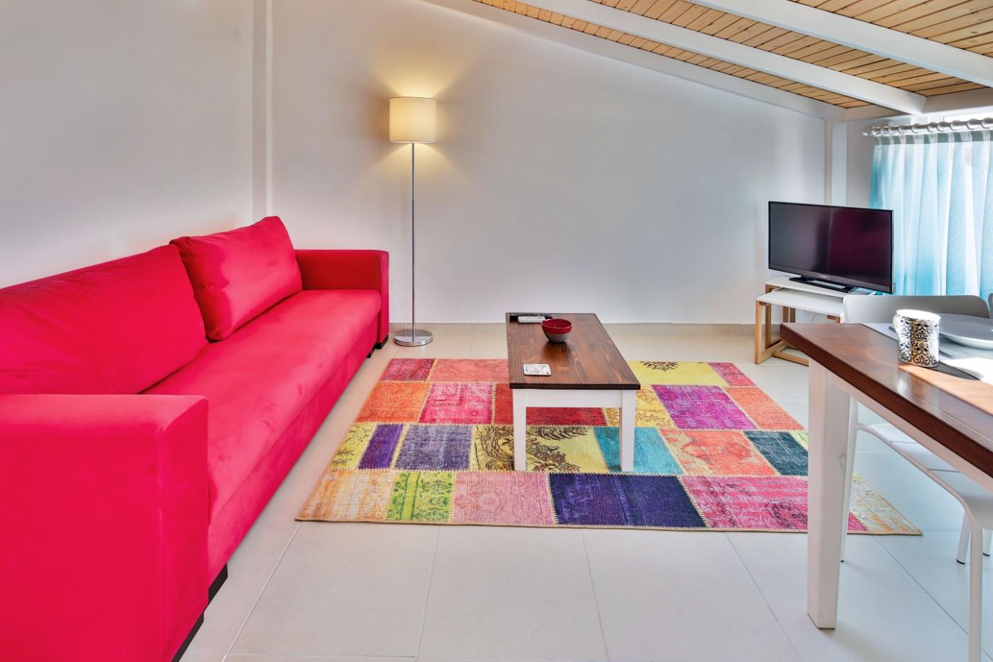 Kaş Andifli'de Merkezi Konuma Sahip, Konforlu, 1+1, Kiralık Suit-13948