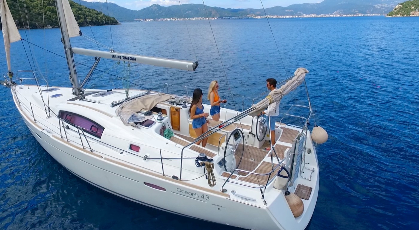 Marmaris'te En Güzel Koyları Gezebileceğiniz, Şık Tasarımlı Yelkenli