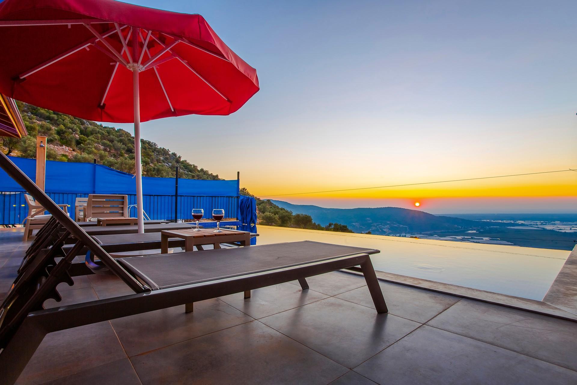 Kaş Yeşilköy'de Enfes Doğa İçerisinde, Özel Havuzlu, Kiralık Villa-21642