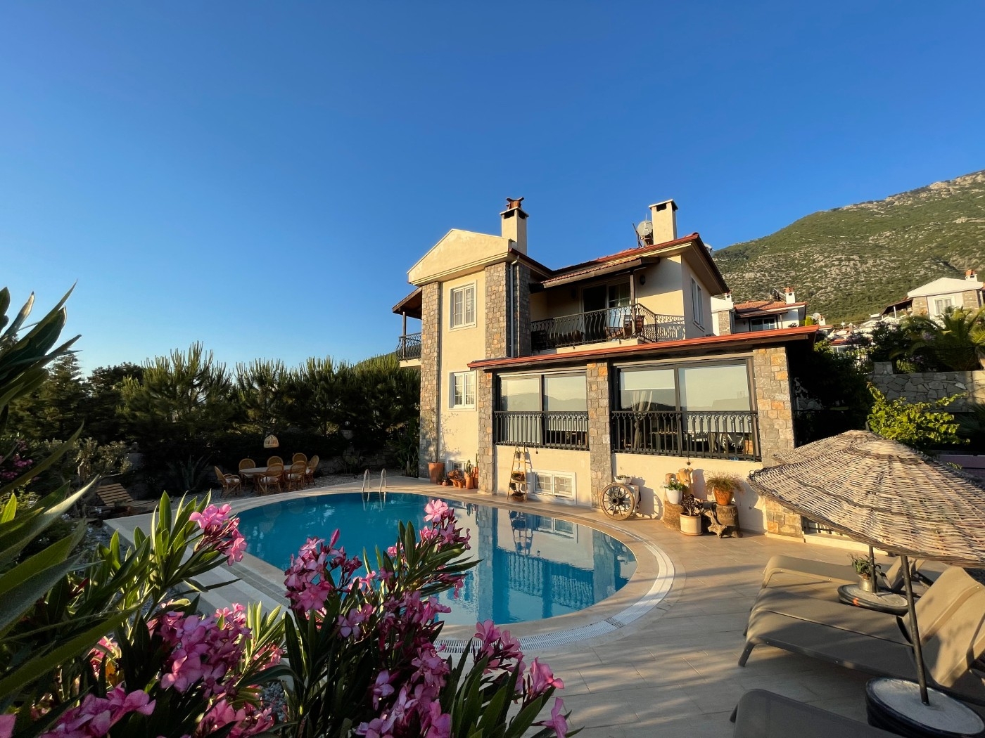 Fethiye Ölüdeniz'de Doğa Manzaralı, Özel Havuzlu, Lüks Villa