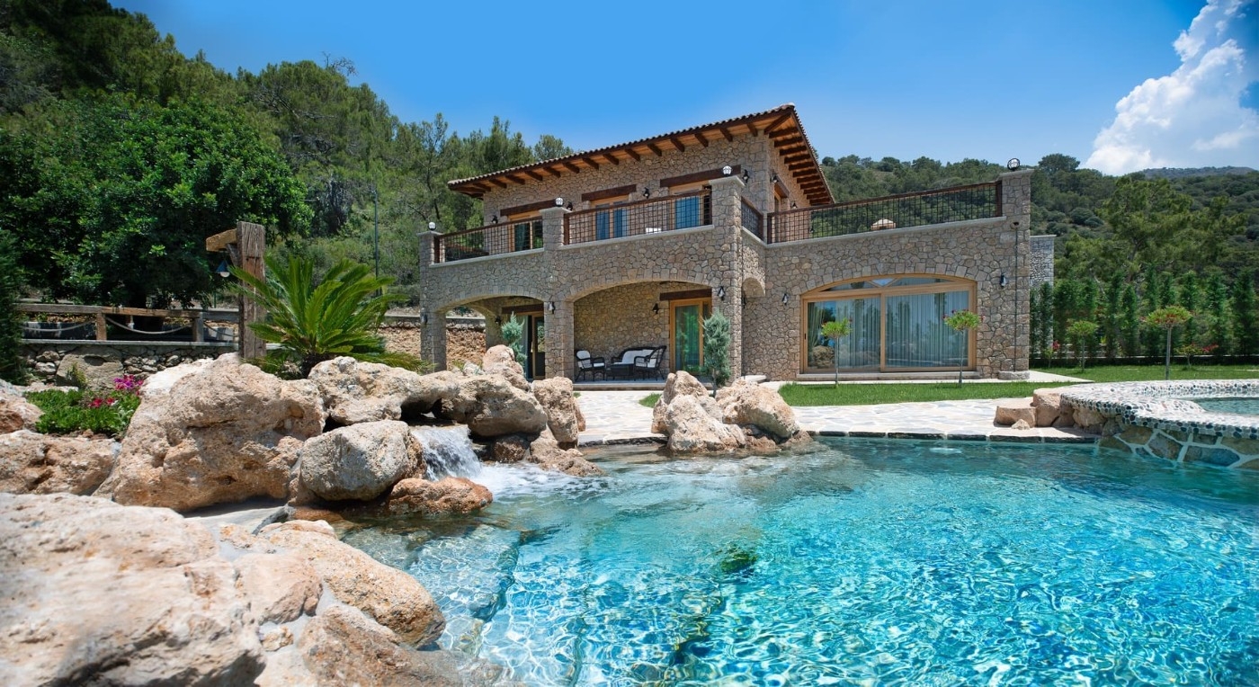 Fethiye Kayaköy'de Kendine Ait Özel Koyu Olan, Özel Havuzlu, Şık Villa