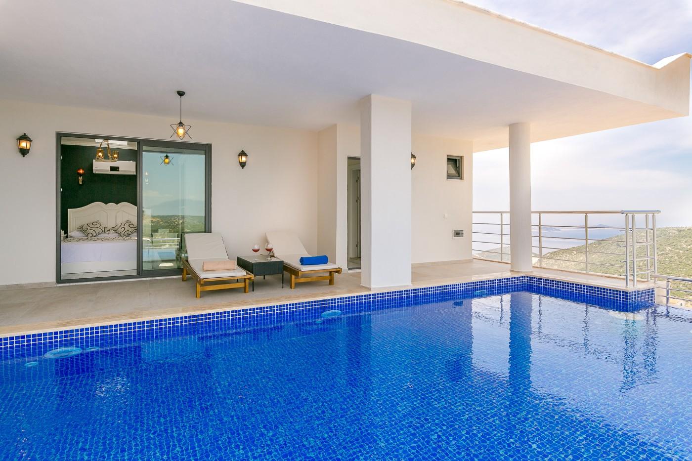 Kaş İslamlar'da Enfes Deniz Manzaralı, Özel Havuzlu, Konforlu Villa-21644