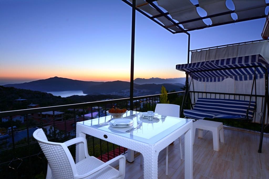Kaş Bezirgan'da Harika Manzaralı, Jakuzili, Konsept Tatil Evi-14498