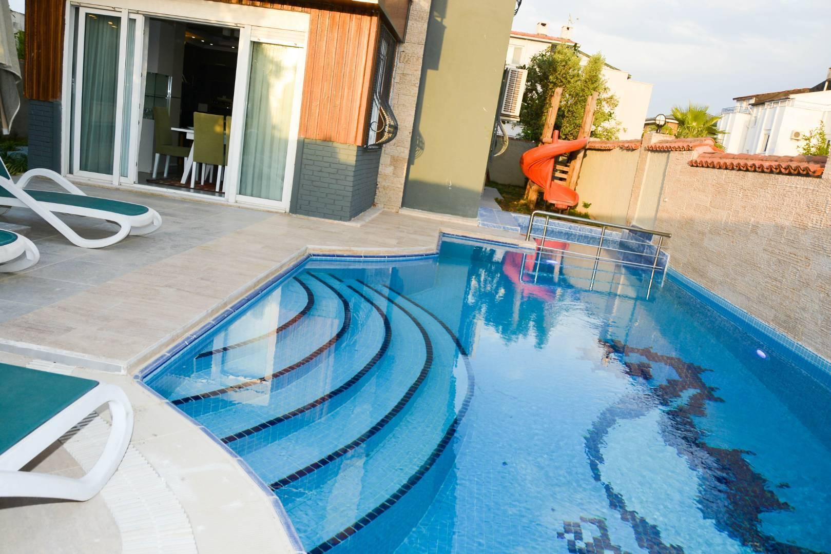 Serik Kadriye'de Özel Havuzlu, Saunalı, 4+1, Lüks Tatil Villası-25464