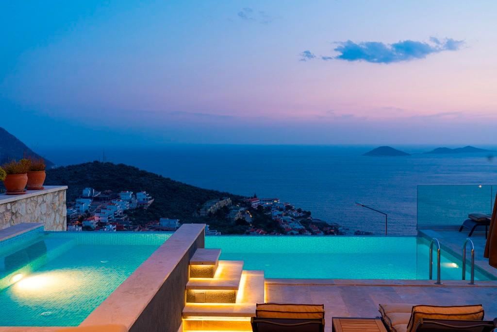Kaş Kalkan'da Büyüleyici Deniz Manzaralı, Özel Havuzlu, Lüks Villa-20241