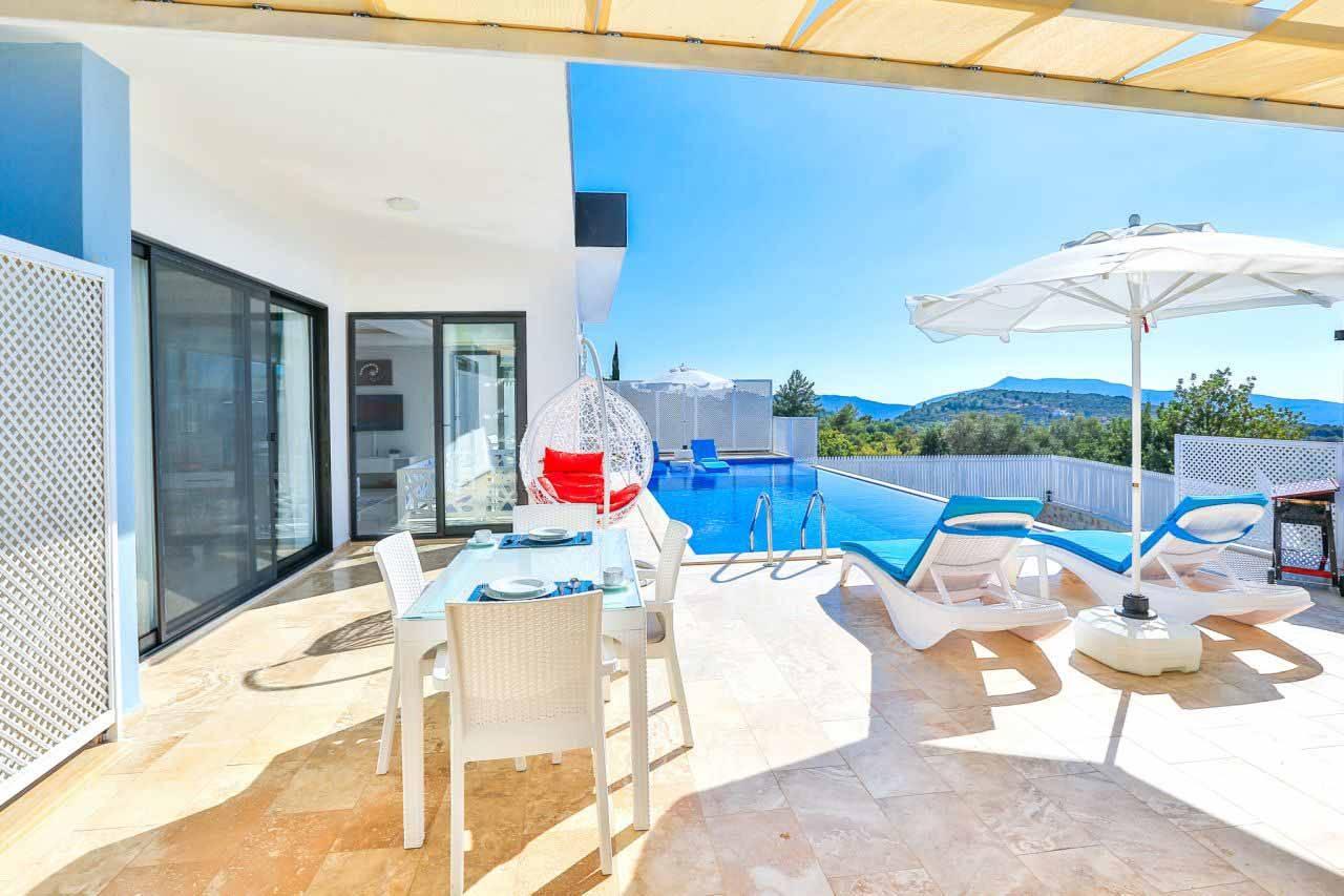 Kaş Üzümlü'de Doğa İçerisinde, Isıtmalı Özel Havuzlu, Şık Villa-25664