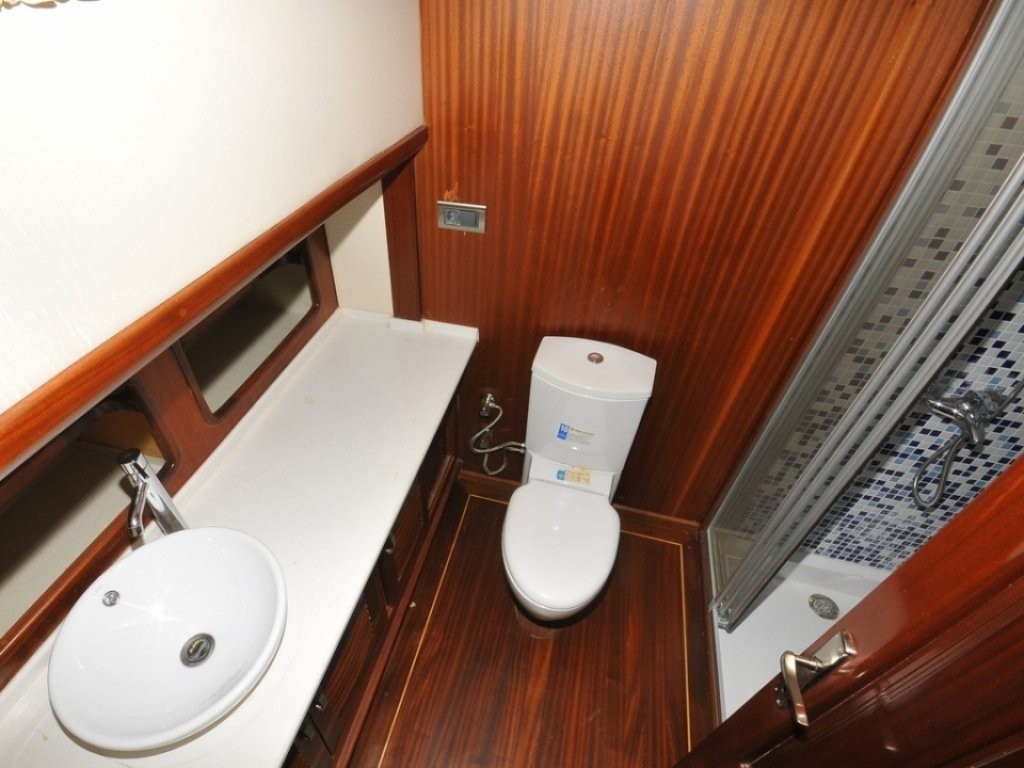 Muğla Fethiye'de Geniş Kapasiteye ve Hacme Sahip Olan, Konforlu Gulet