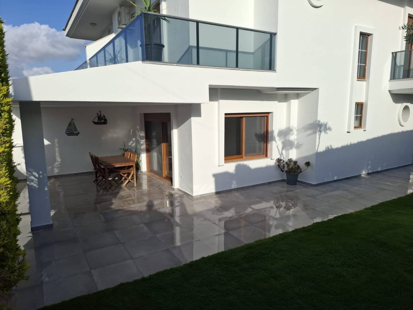 Çeşme Şifne'de Merkezi Konumda, Özel Havuzlu, Kiralık Villa