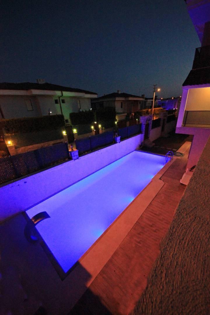 Çeşme Şifne'de Yapımı Yeni Tamamlanmış, Özel Havuzlu, 4+1 Villa -34067