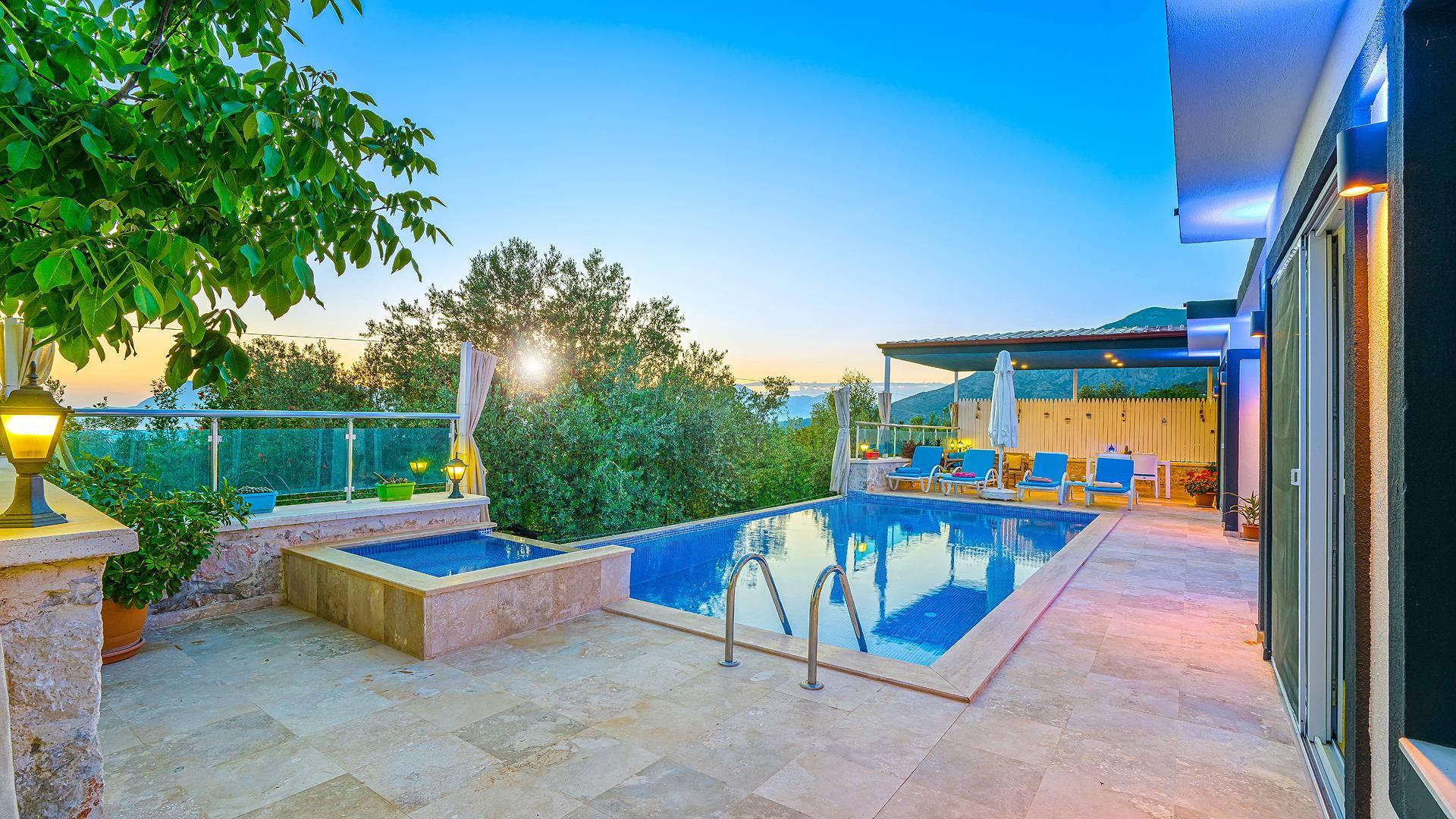 Kaş Üzümlü'de Enfes Doğada, Özel Havuzlu, Jakuzili Villa-41658