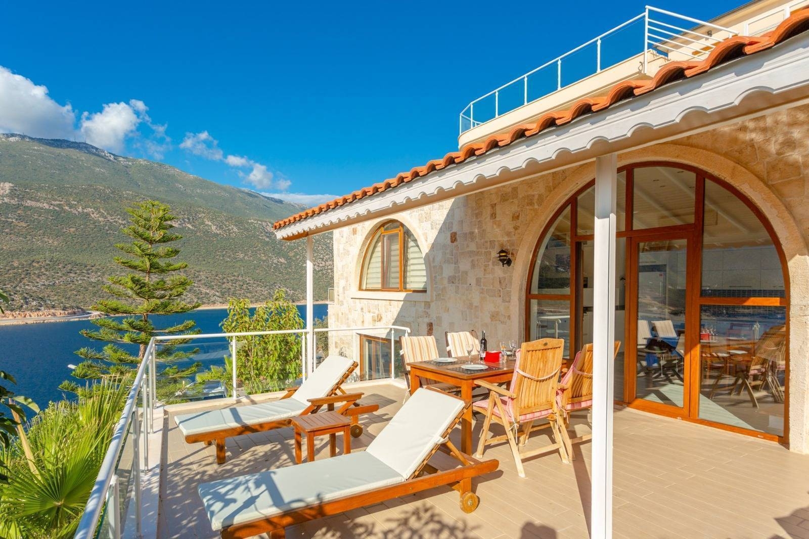 Kaş Andifli'de Doğayla Baş Başa, Özel Havuzlu, Kiralık Villa