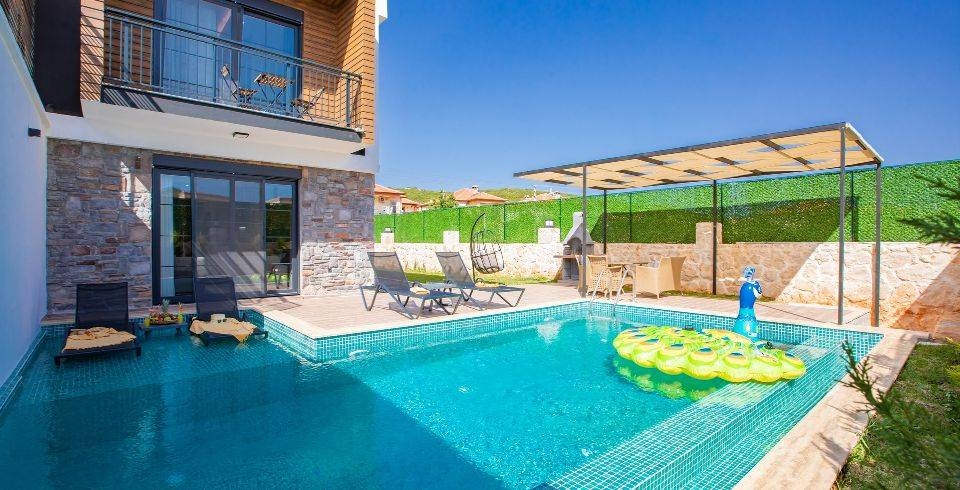 Kaş Andifli'de Çekirdek Ailelere Uygun, Özel Havuzlu, Şık Villa