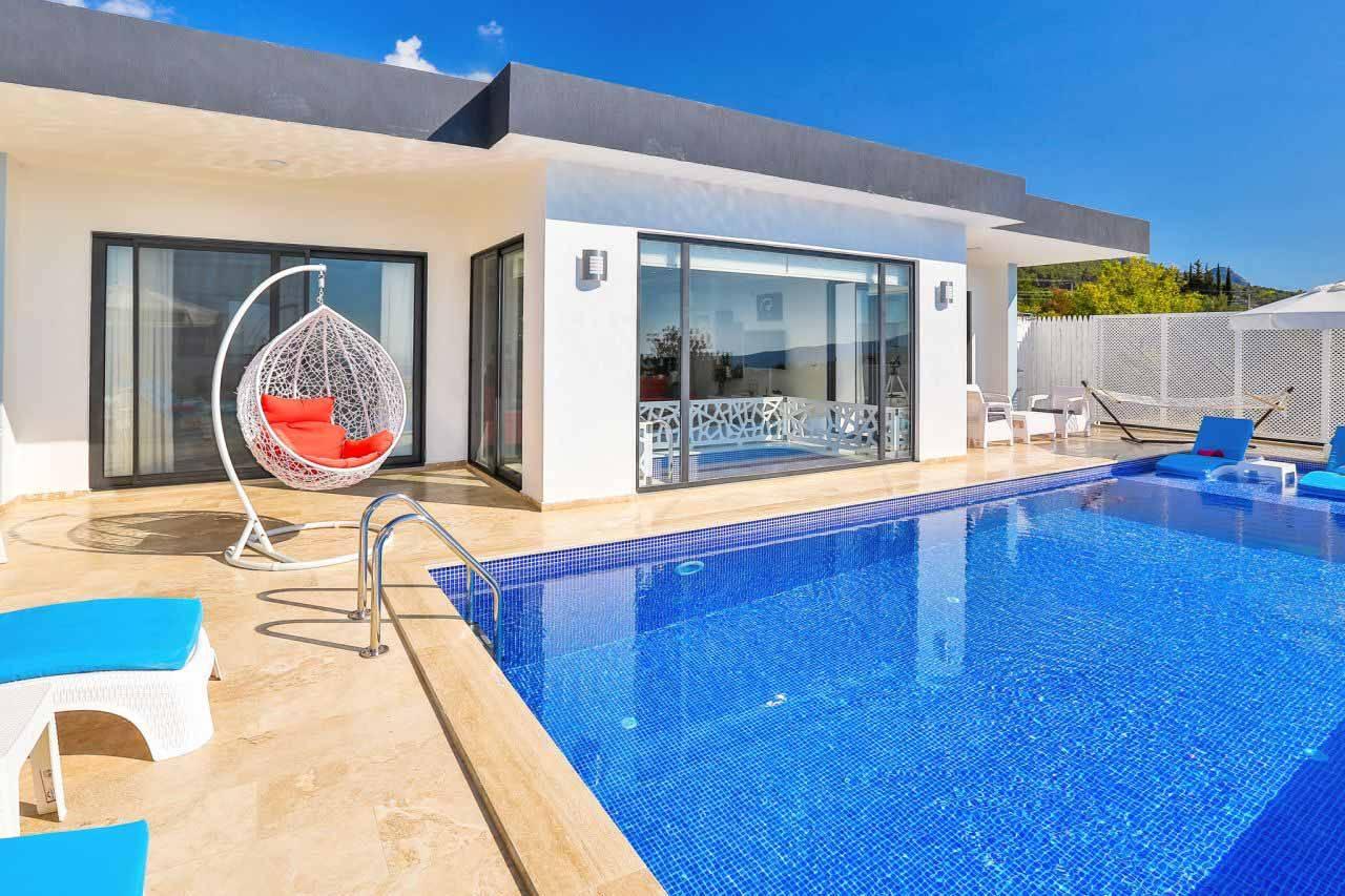Kaş Üzümlü'de Doğa İçerisinde, Isıtmalı Özel Havuzlu, Şık Villa-25664