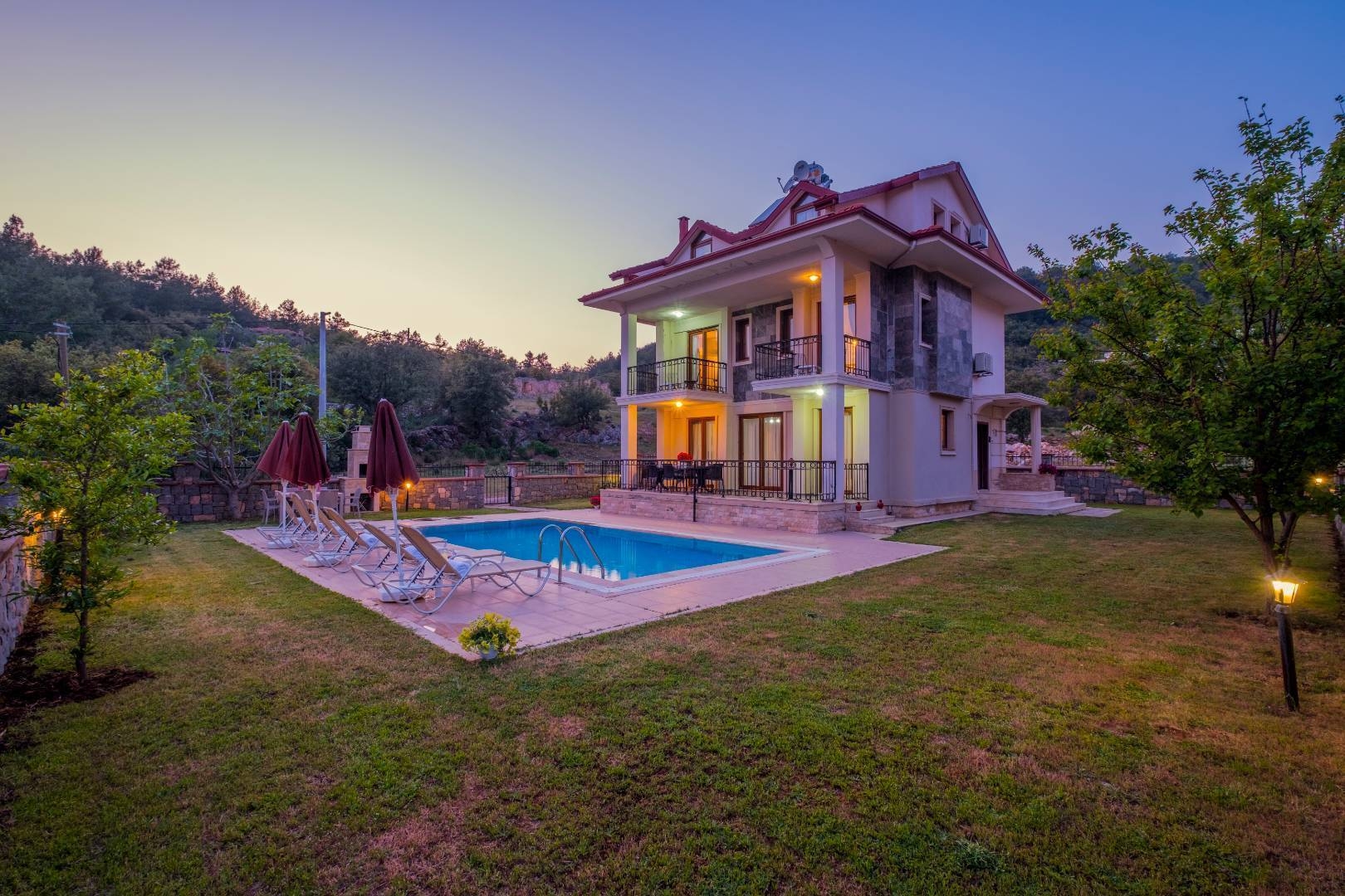 Fethiye Ölüdeniz'de Muhteşem Doğa Manzaralı, Özel Havuzlu, Lüks Villa