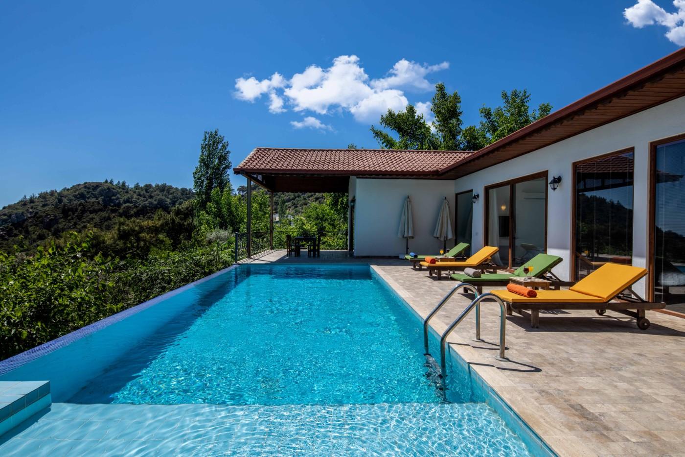 Kalkan İslamlar'da Enfes Doğa Manzaralı, Sonsuzluk Havuzlu, Lüks Villa-22782