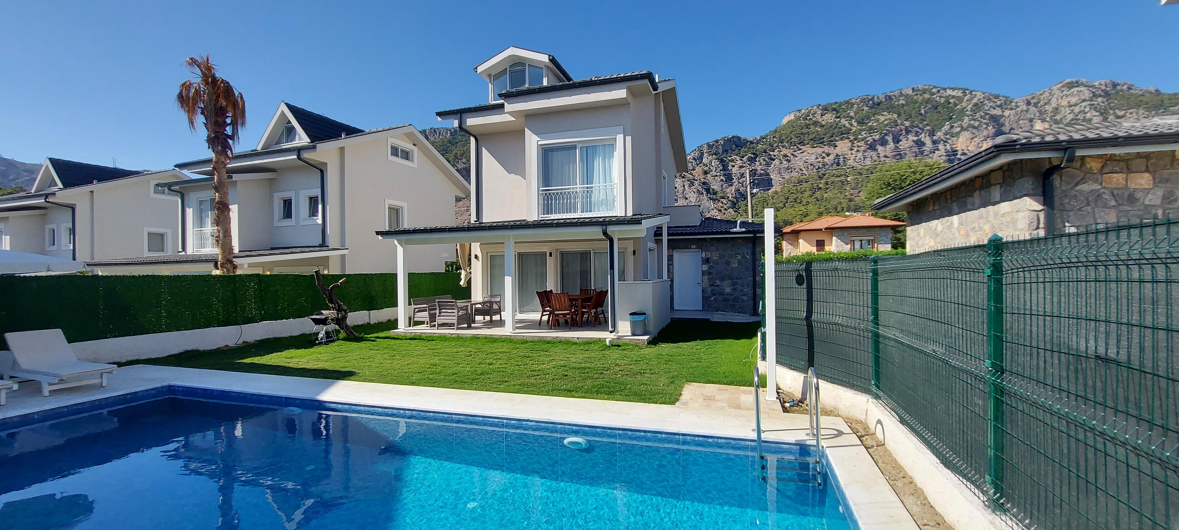 Fethiye Göcek'te Kalabalık Ailelere Uygun, Özel Havuzlu Kiralık Villa-24036