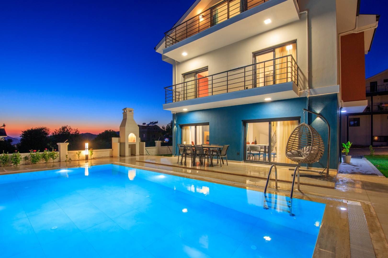 Fethiye Ölüdeniz'de Enfes Doğa İçerisinde, Özel Havuzlu, Modern Villa