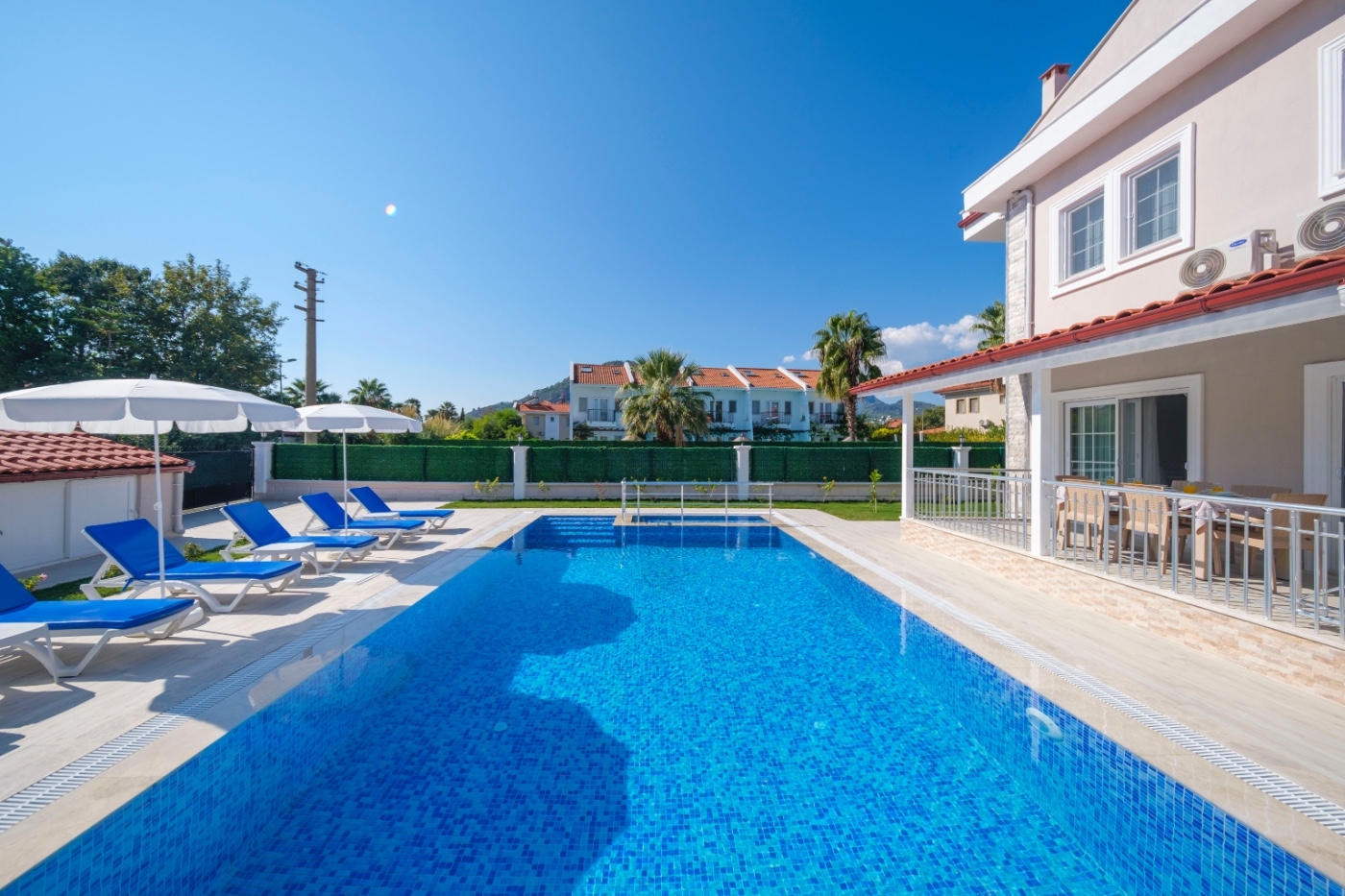 Dalyan'da Merkeze Yürüme Mesafesinde, Özel Havuzlu, 10 Kişilik Villa