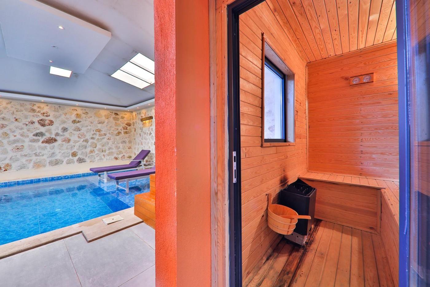 Kaş İslamlar'da Doğa ile İç İçe, Isıtmalı Özel Havuzlu, Şık Villa-23570