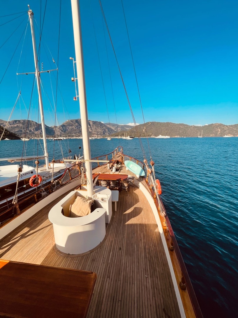 Göcek'te Eşsiz Mavi Sularda, 5 Çift Kabinli, Kiralık Gulet