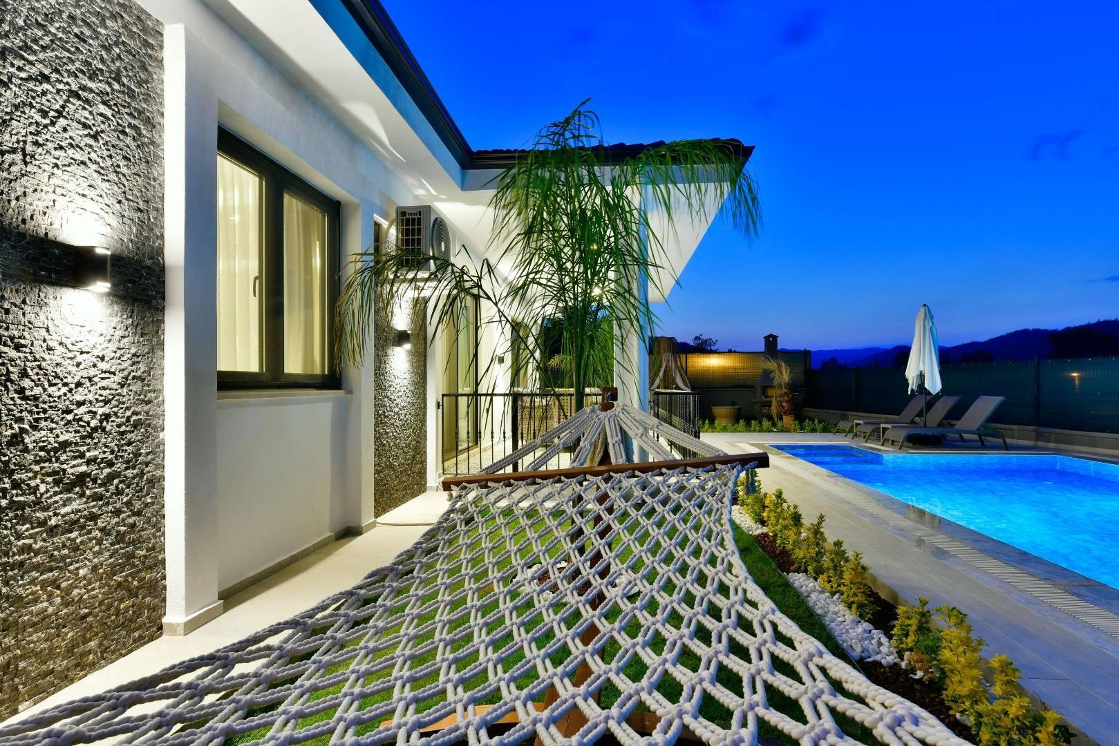 Muğla Seydikemer'de Doğa İçerisinde, Özel Havuzlu ve Jakuzili Villa-27669