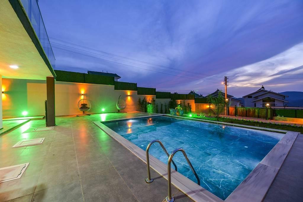 Fethiye Ölüdeniz'de Şık Tasarıma Sahip, Isıtmalı Havuzlu, Modern Villa-24854