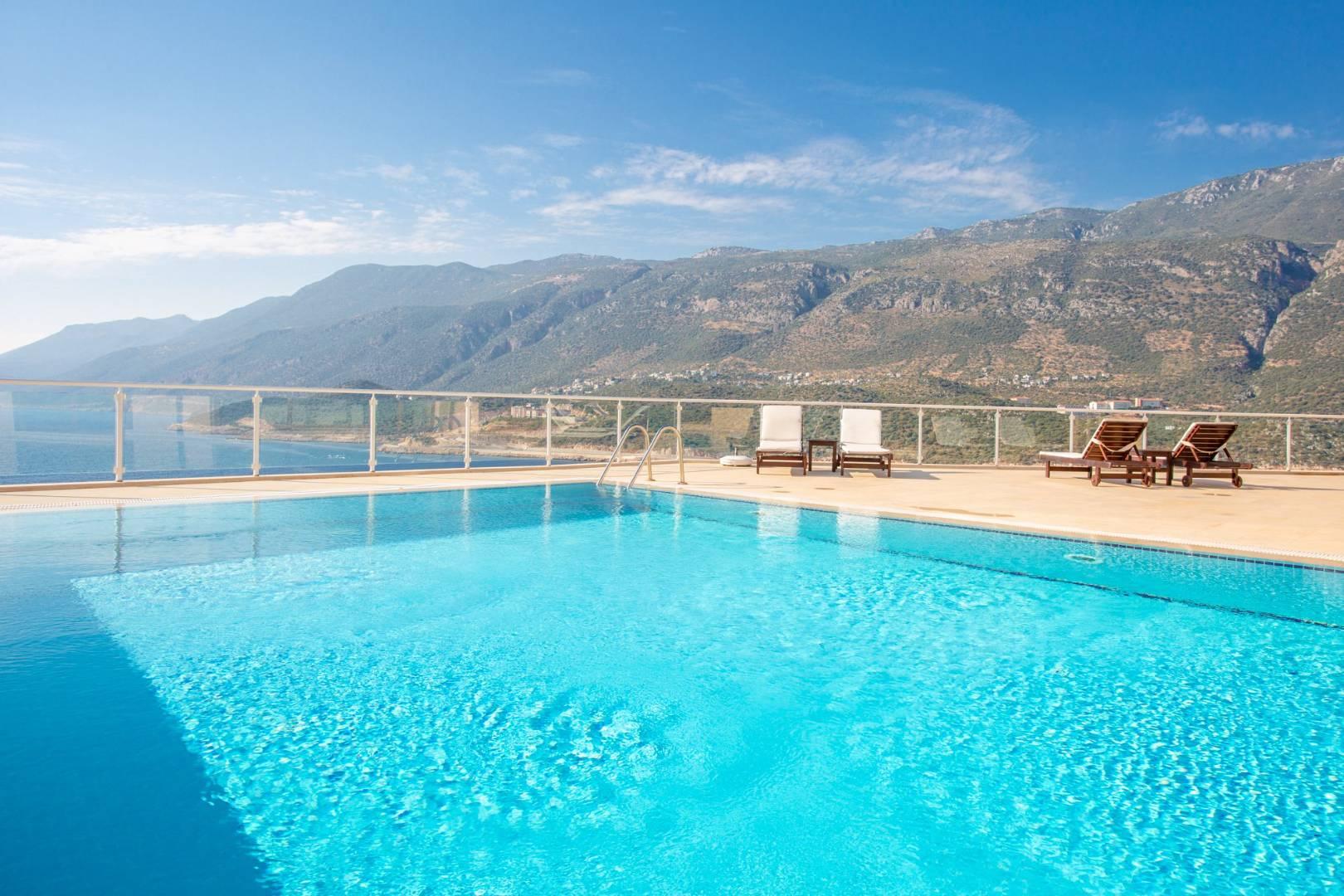 Kaş Andifli'de Deniz Manzaralı, Özel Havuzlu, 2+1 Kiralık Villa-27701