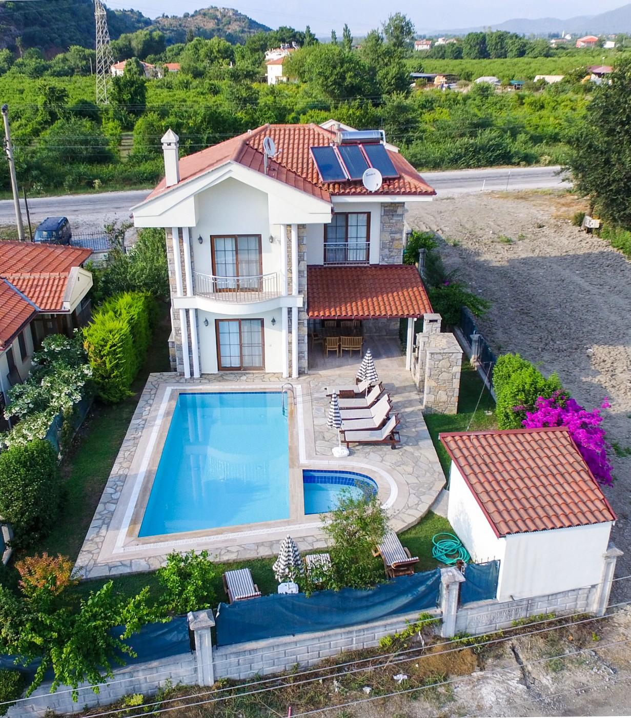 Dalyan'da Zarif Tasarımlı, Özel Havuzlu, Kiralık Şık Villa-17593