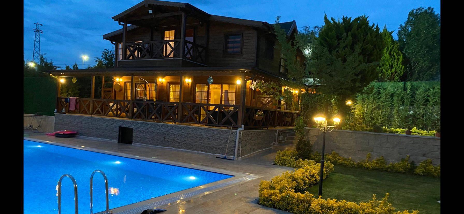 İstanbul Şile'de Geniş Bahçeli, Özel Havuzlu, Ahşap Villa-29749