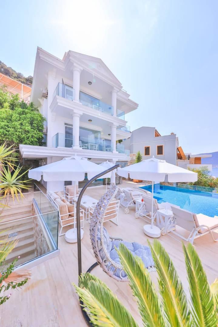 Kaş Kalkan'da Muhteşem Deniz Manzaralı, Özel Havuzlu, Geniş Villa-27244