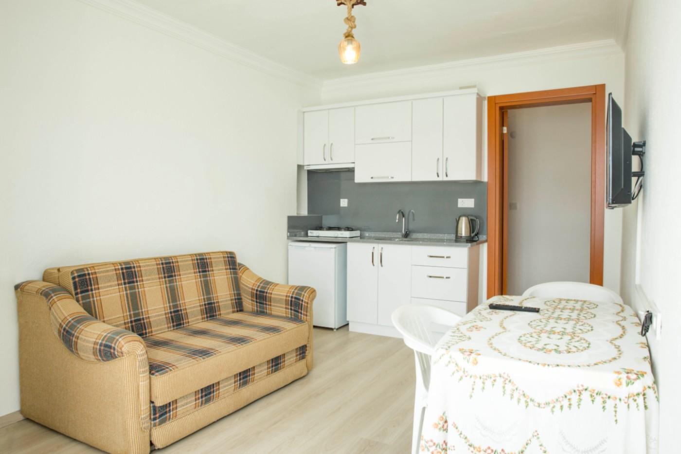 Marmaris Söğüt'te Denize Sıfır, 2 Kişilik, Müstakil Kiralık Daire-14503