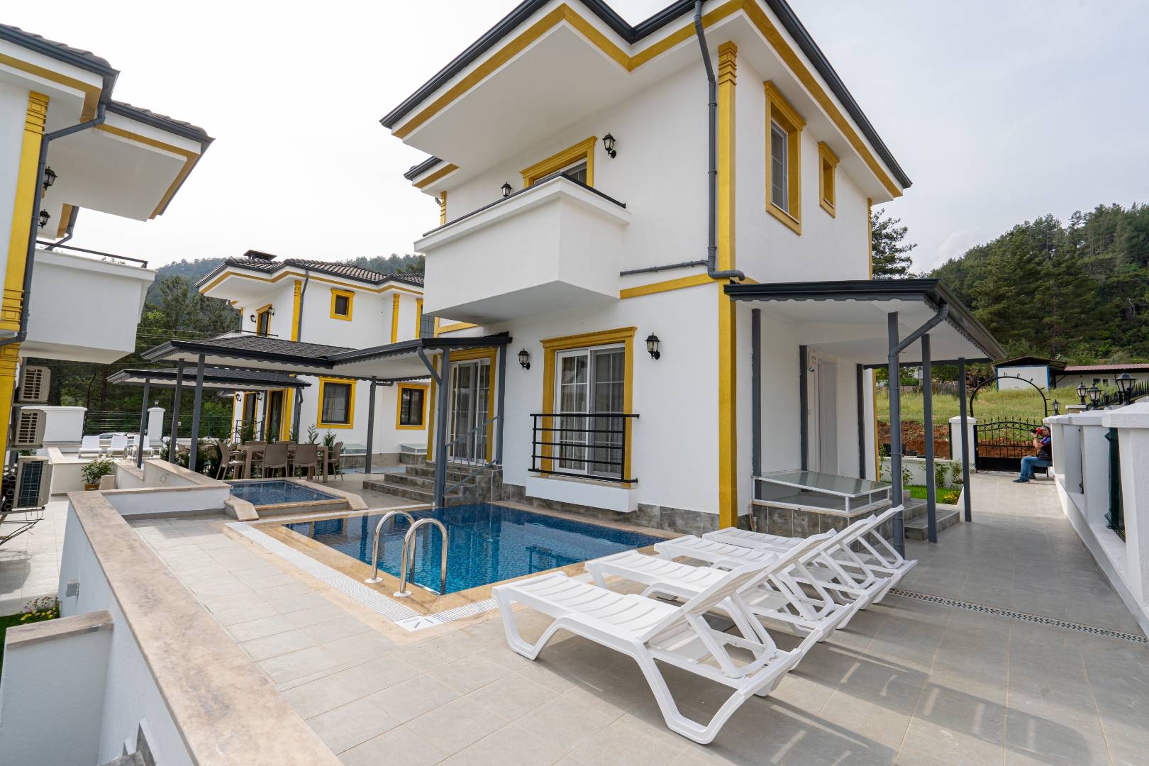 Marmaris Çetibeli'nde Sakin Konumda, Özel Havuzlu, 6 Kişilik Villa